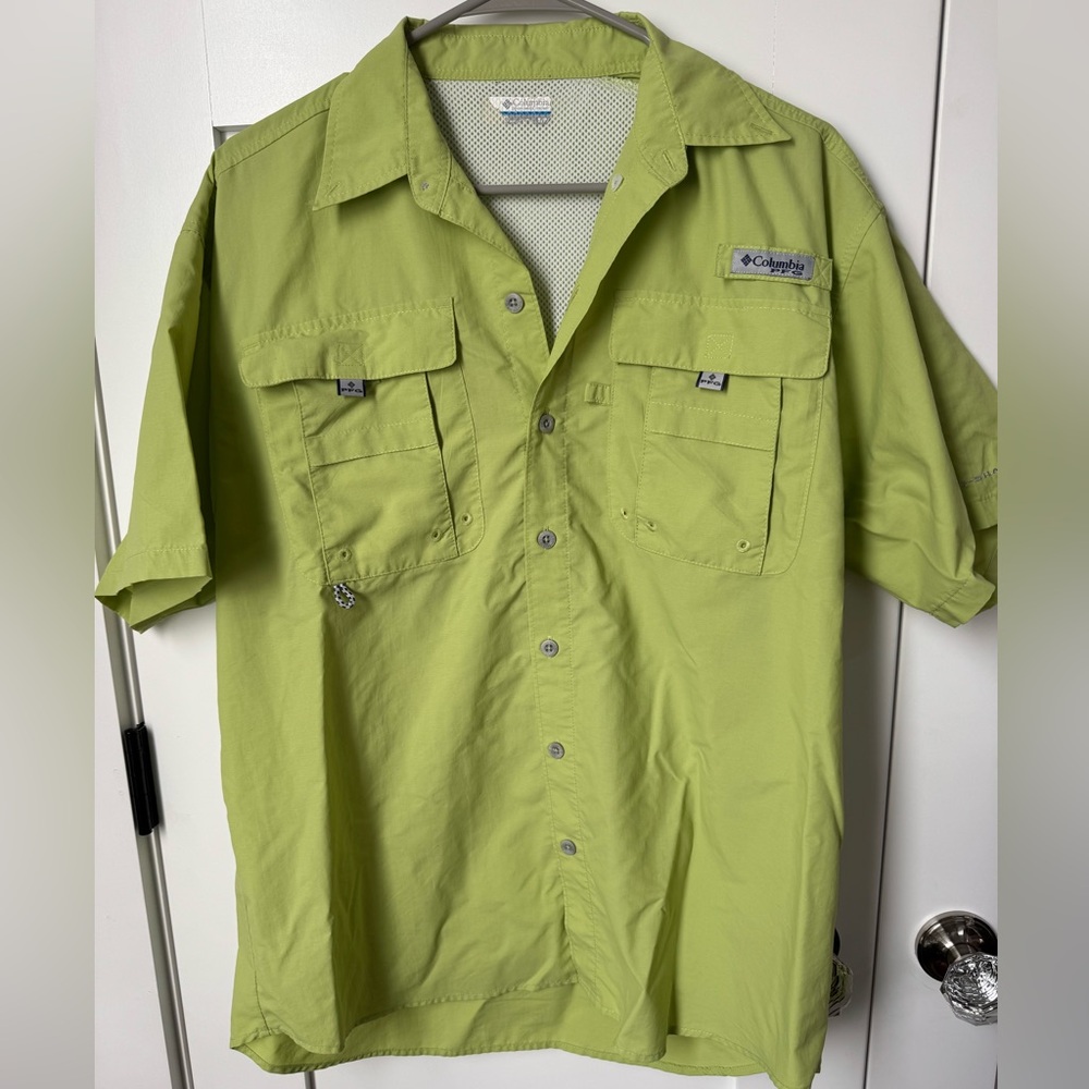Columbia Men’s PFG Lime Green Button-Up Shirt size small